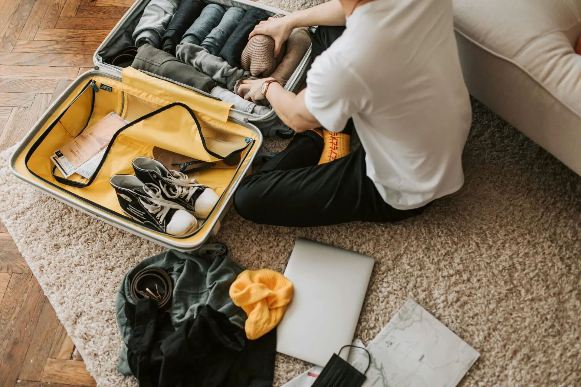 Travel tips 7 pexels vlada karpovich 7365333 scaled